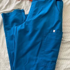 Figs Alp Blue M/P Yola and Small Casma